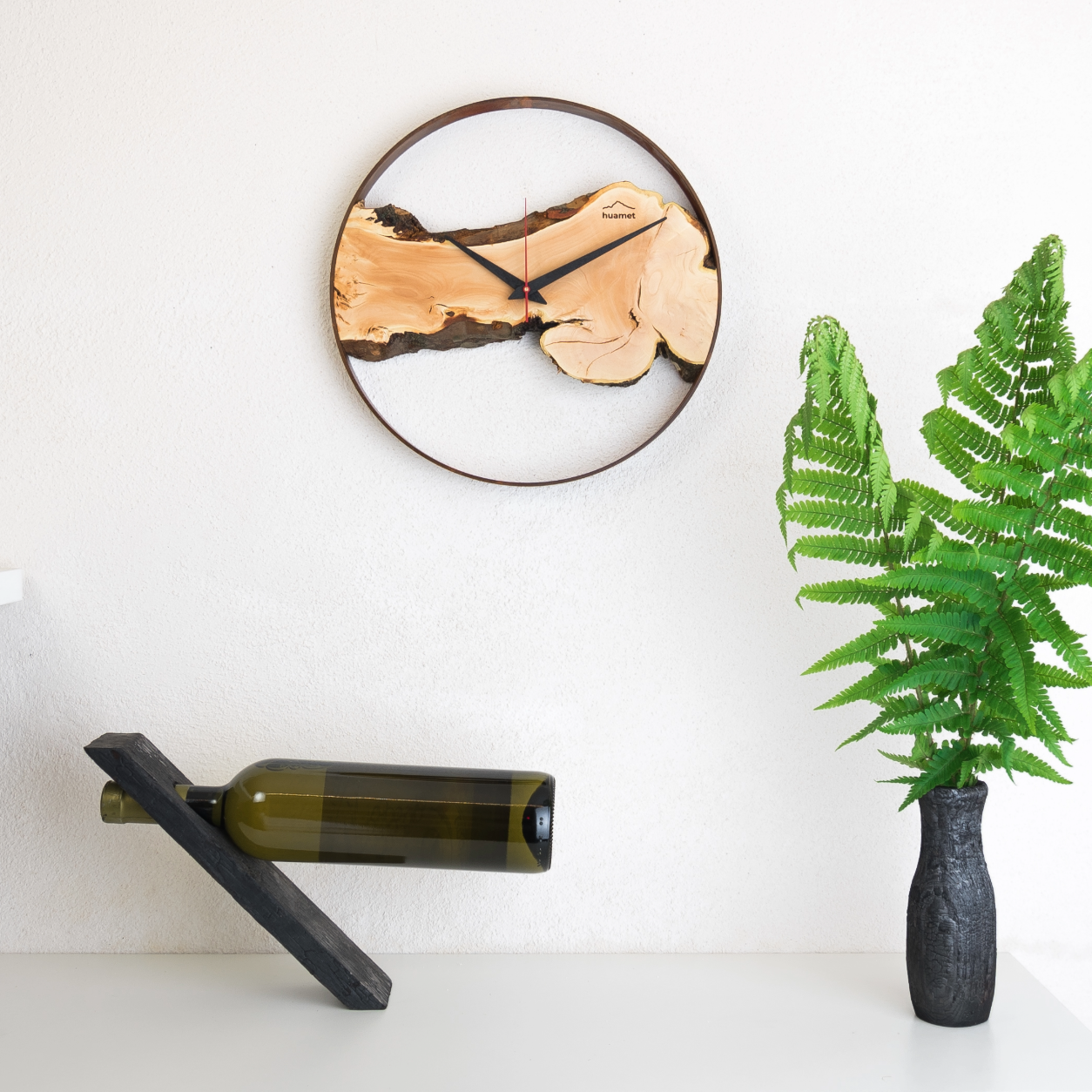 Wuhrzel Wanduhr aus Holz – Apfelholz Ø 30 cm, Eisenring & lautlos - huamet®