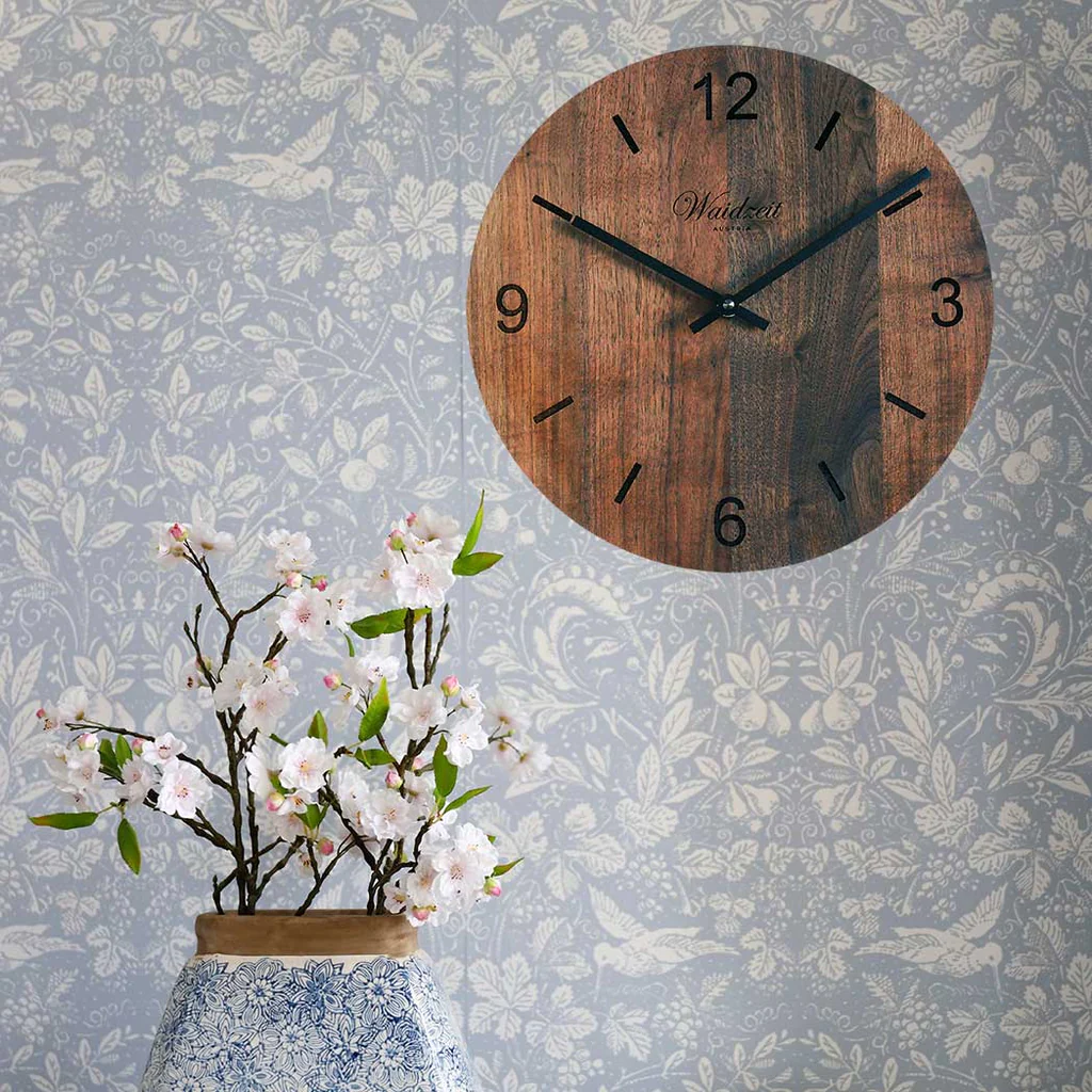 Waidzeit Tempus Wanduhr aus Holz, Walnuss, rund, Ø30,5cm