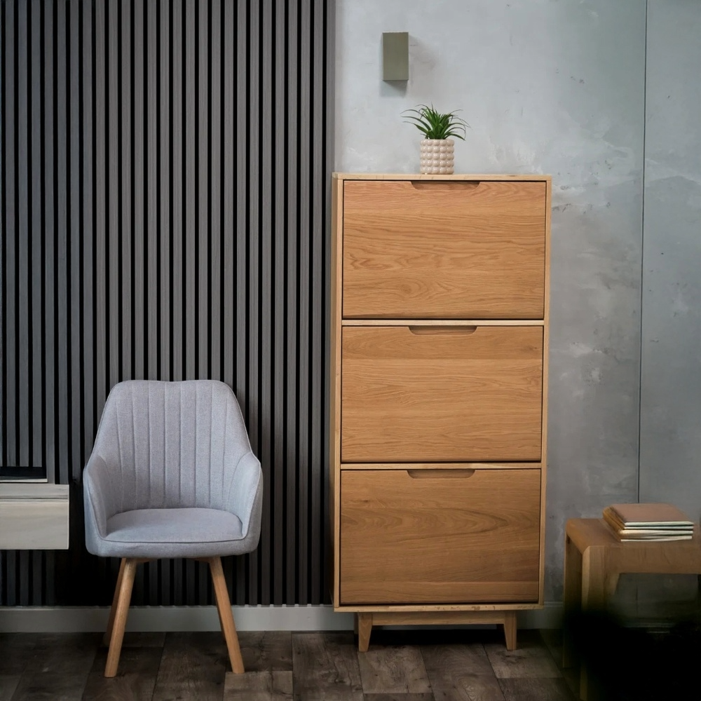 Schuhschrank aus massiver Eiche – 3 Klappfächer