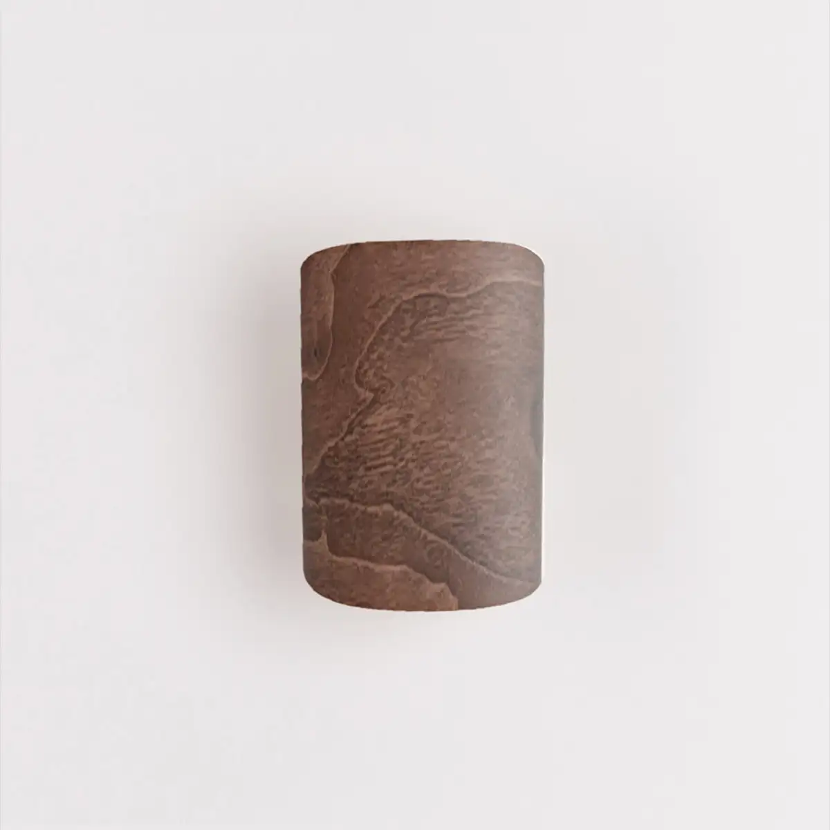 Wandlampe aus Eiche, geschwungener Lampenschirm aus Walnuss, von ALMUT