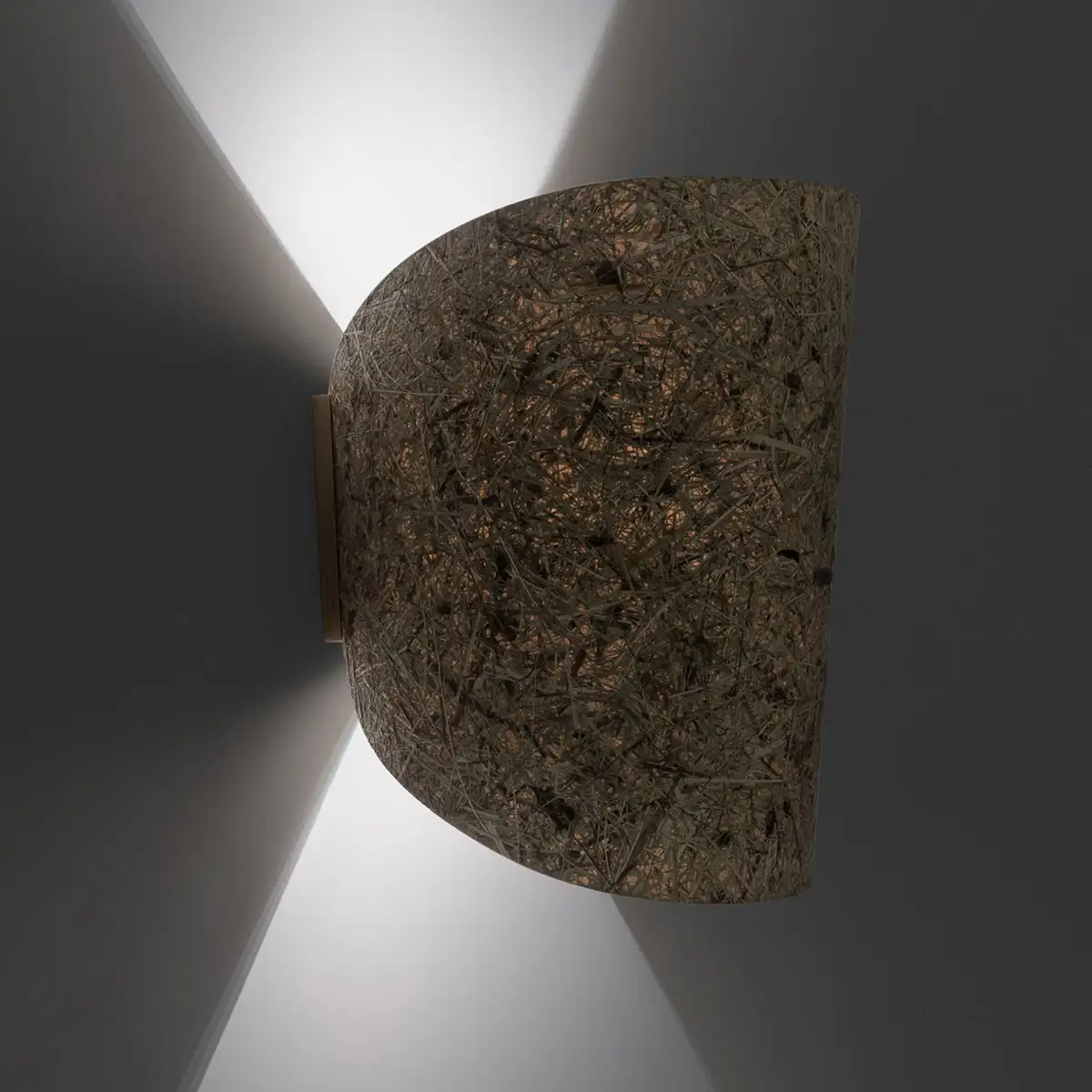 Wandlampe aus Eiche, geschwungener Lampenschirm aus Almheu, von ALMUT