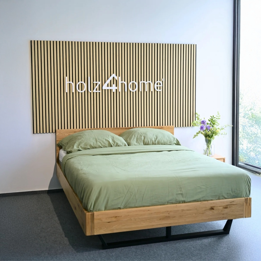 Massivholzbett aus Eiche mit Kopfteil - 180 x 200 cm, Gestell aus Metall