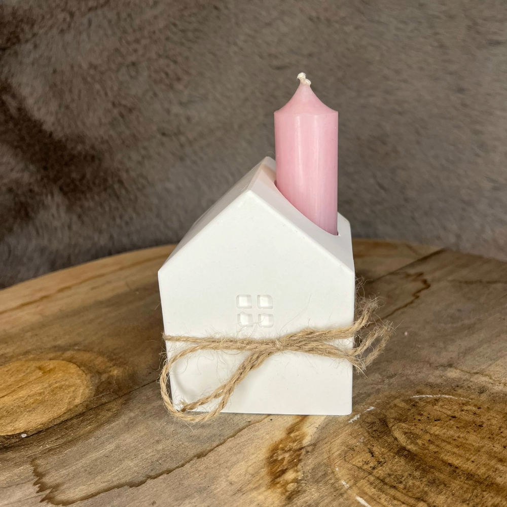 Haus mit Kerze – handgegossene Dekoration